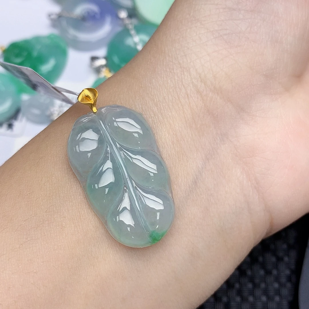 翡翠18K金镶嵌颈饰天然缅甸翡翠a货百元以上9元证书费自理