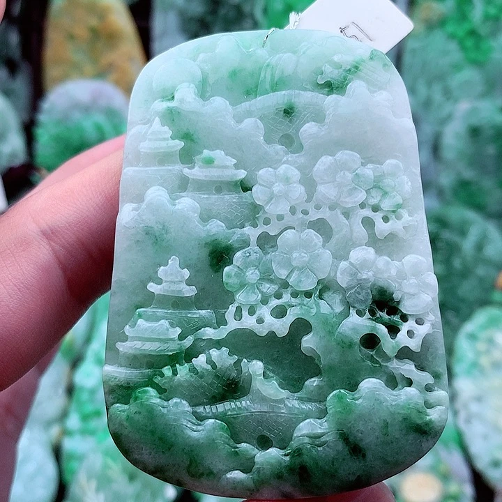 翡翠吊坠(不含链)未镶嵌