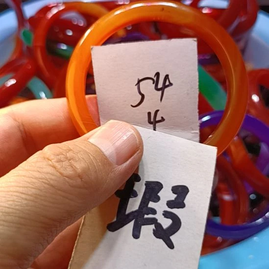 玛瑙/玉髓手镯未镶嵌