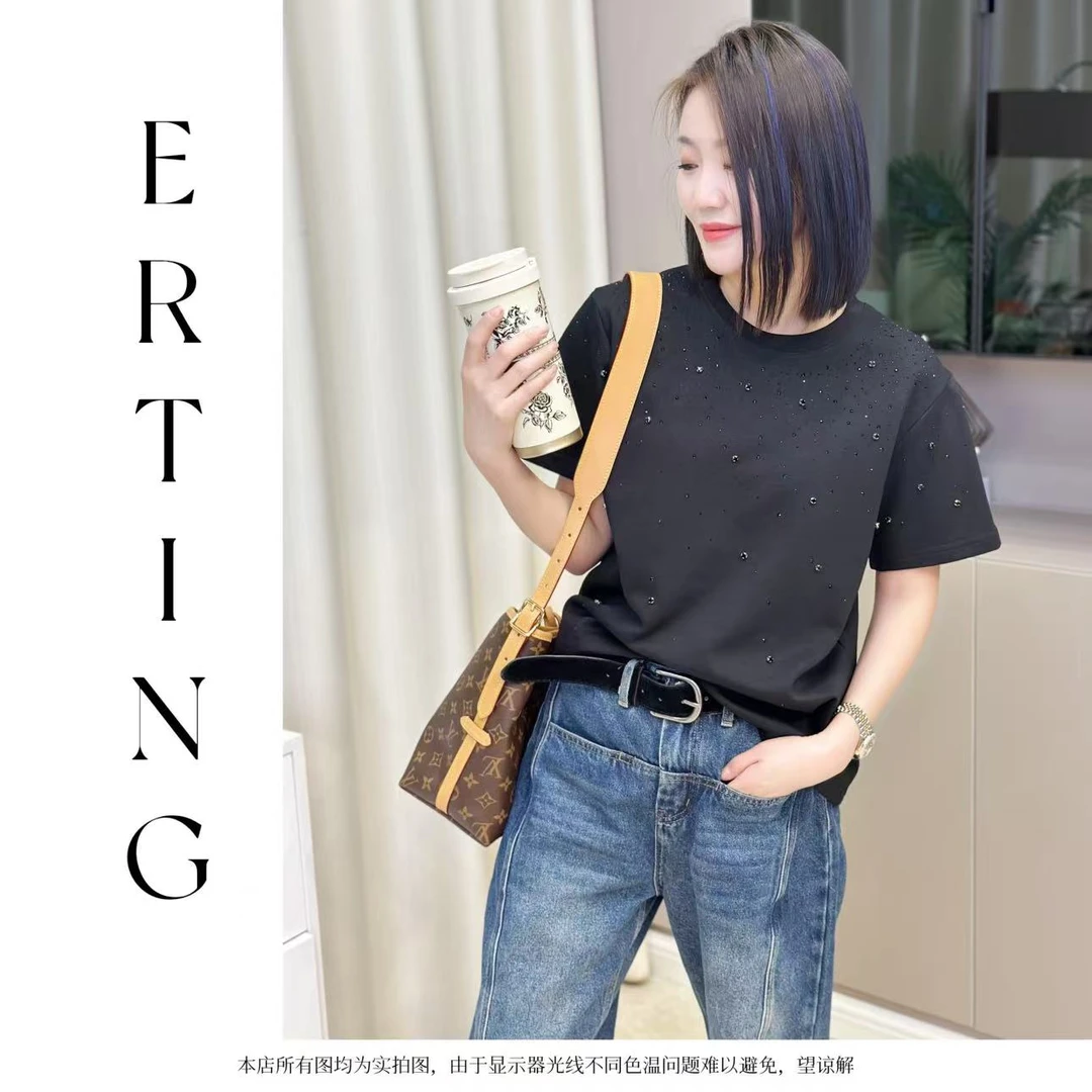 【二婷衣橱】24年新款烫钻洋气时尚设计师款满天星宽松短袖T恤1085