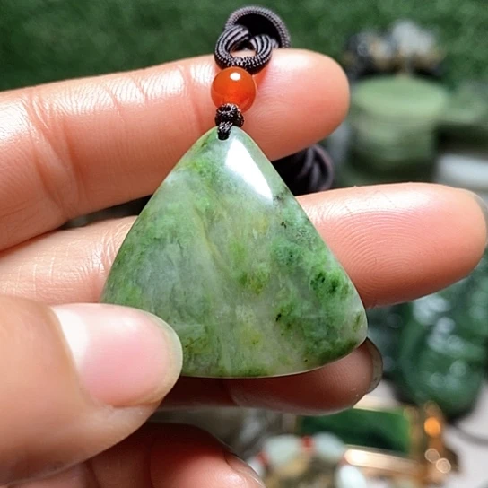 未镶嵌独山玉珠宝半成品