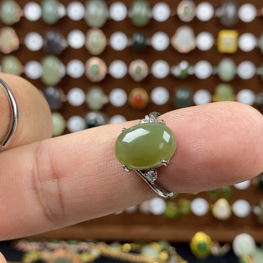 和田玉（青白玉）戒指合金