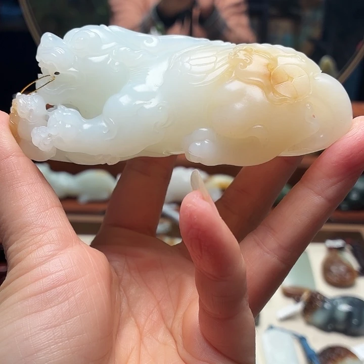 幻***尘和田玉未镶嵌颈饰