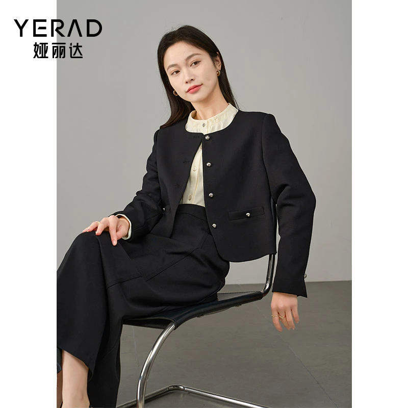 娅丽达高级感气质粉色小香风外套女春季2025新款正肩轻熟休闲上衣