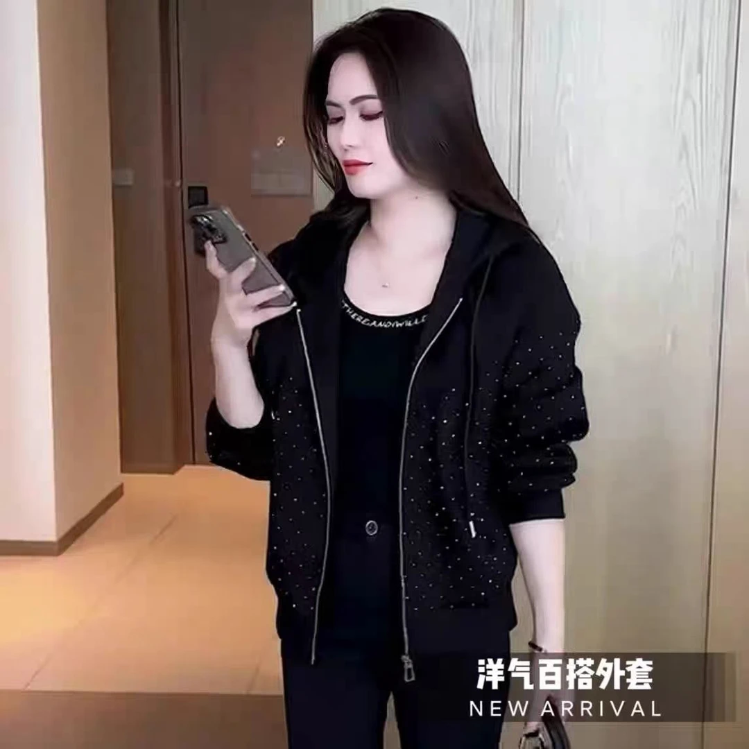 9182 时尚烫钻连帽外套-LL