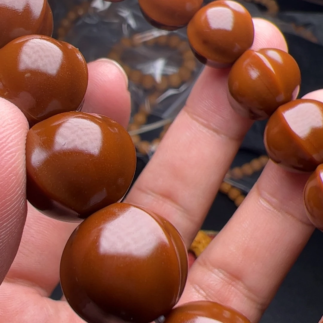 猴头核桃吊坠辛苦