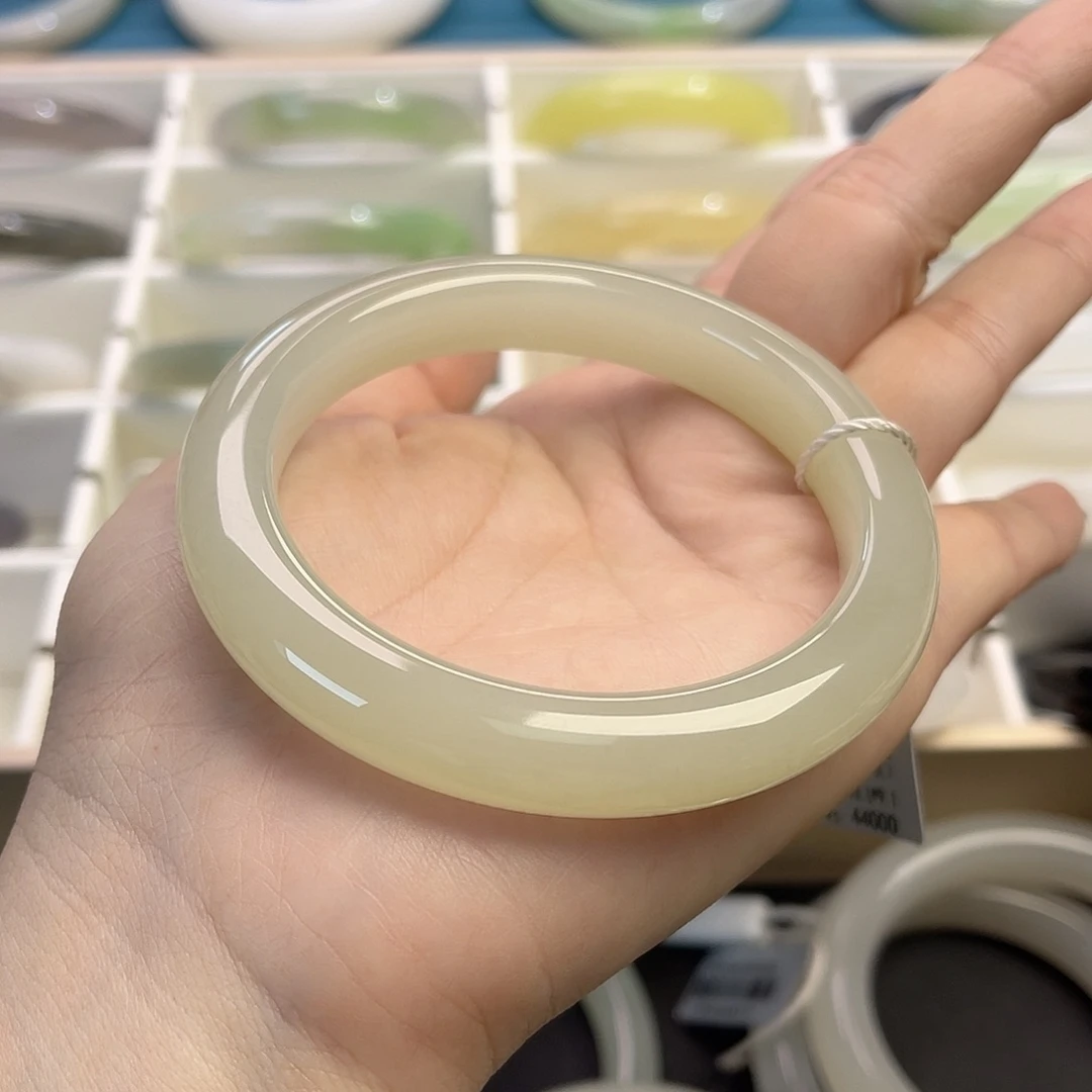 和田玉未镶嵌手镯浅湖，冰透无包容，钢板老料