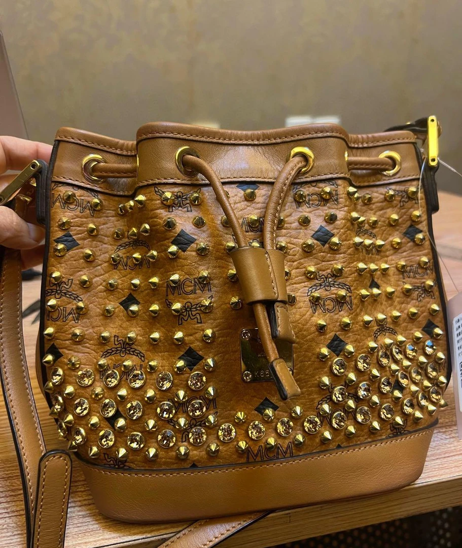 95新 mcm斜挎包 16797