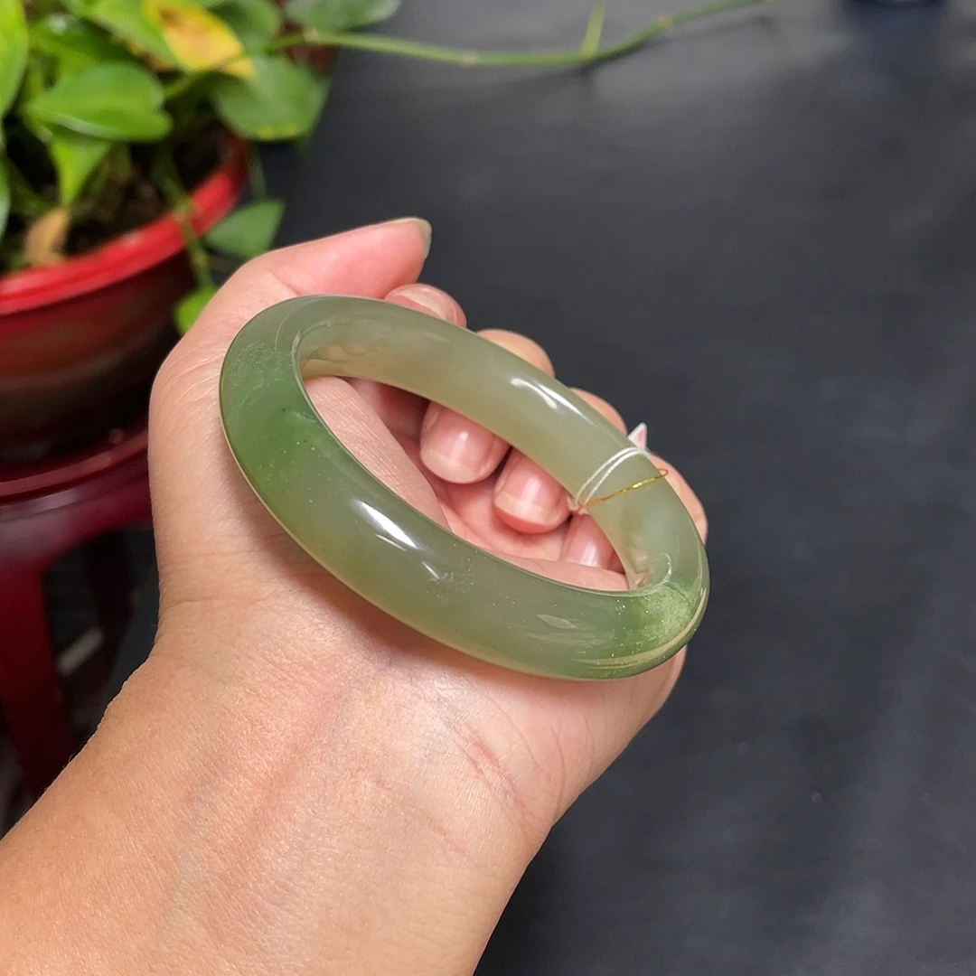 和田玉未镶嵌手镯54