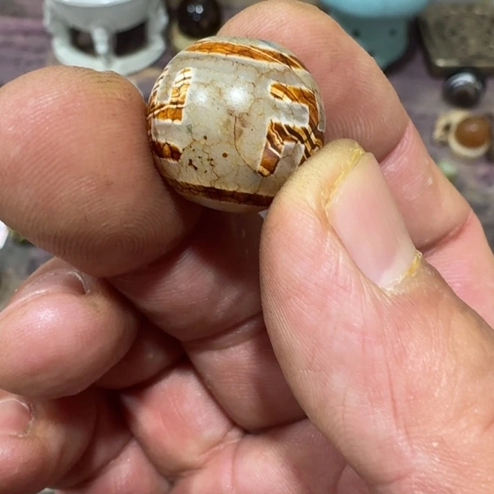 玛瑙/玉髓颈饰未镶嵌锦*