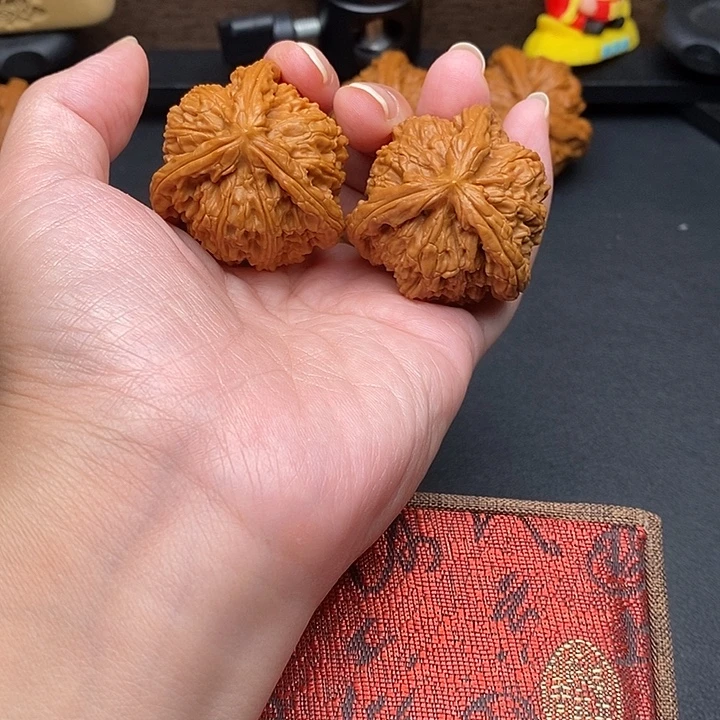 开***心把件文玩核桃白奔