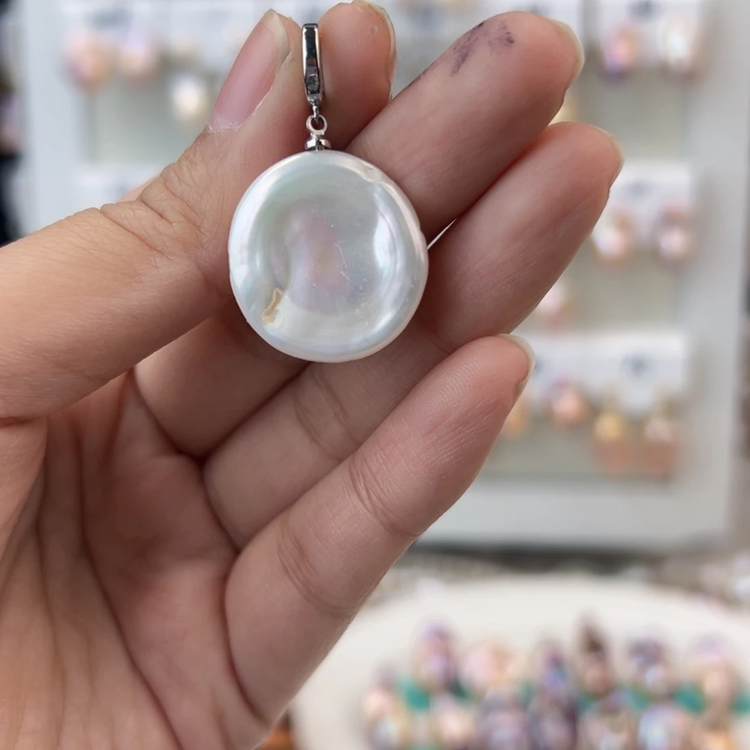 淡水珍珠吊坠(赠链)未镶嵌