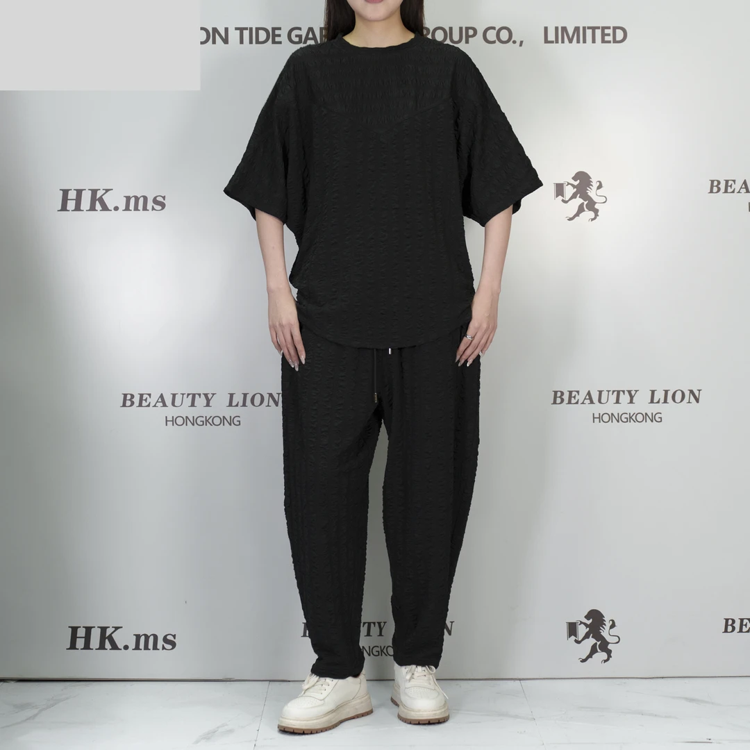 2025H·K美狮潮牌时尚港风夏季条纹百褶宽松圆领舒适百搭休闲套装