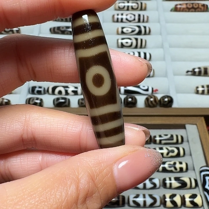 姜***@玛瑙/玉髓未镶嵌颈饰