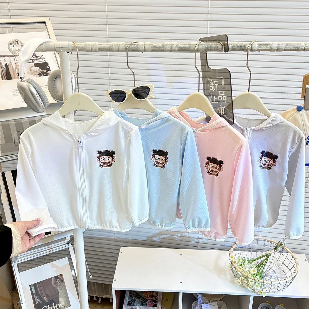 宝宝夏季防晒衣防紫外线带帽户外衣男童女童哪吒轻薄透气防晒服