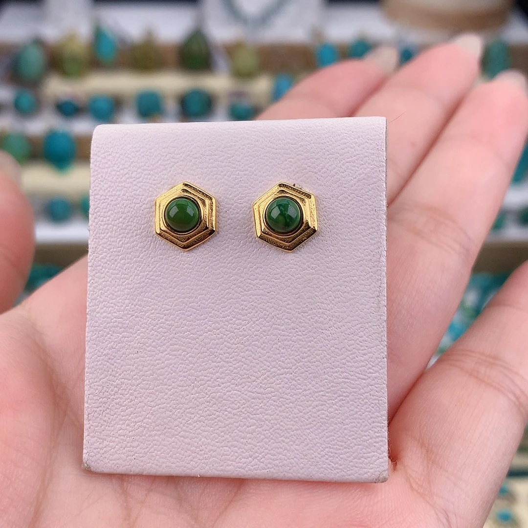 绿松石未镶嵌耳饰