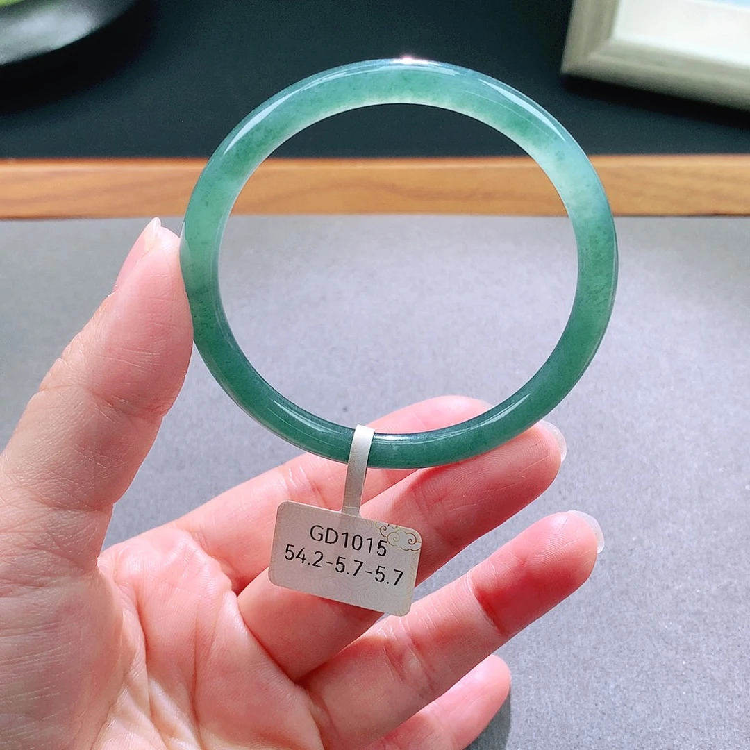 翡翠未镶嵌手镯天然翡翠手镯a货