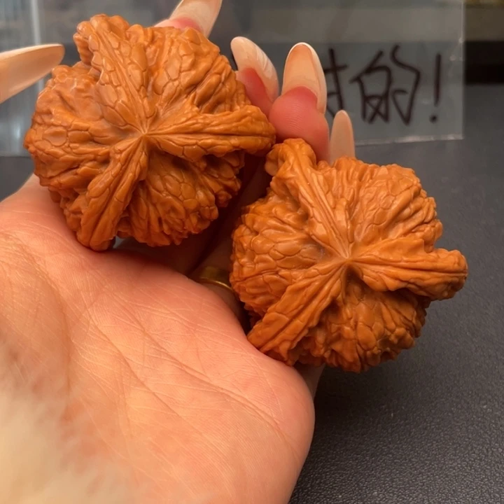 理***旬吊坠文玩核桃白狮子