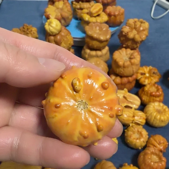 -***_墨西哥七彩疙瘩葫芦精品手把件