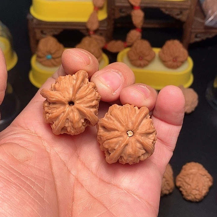 吊坠文玩核桃多棱元宝，马虎对