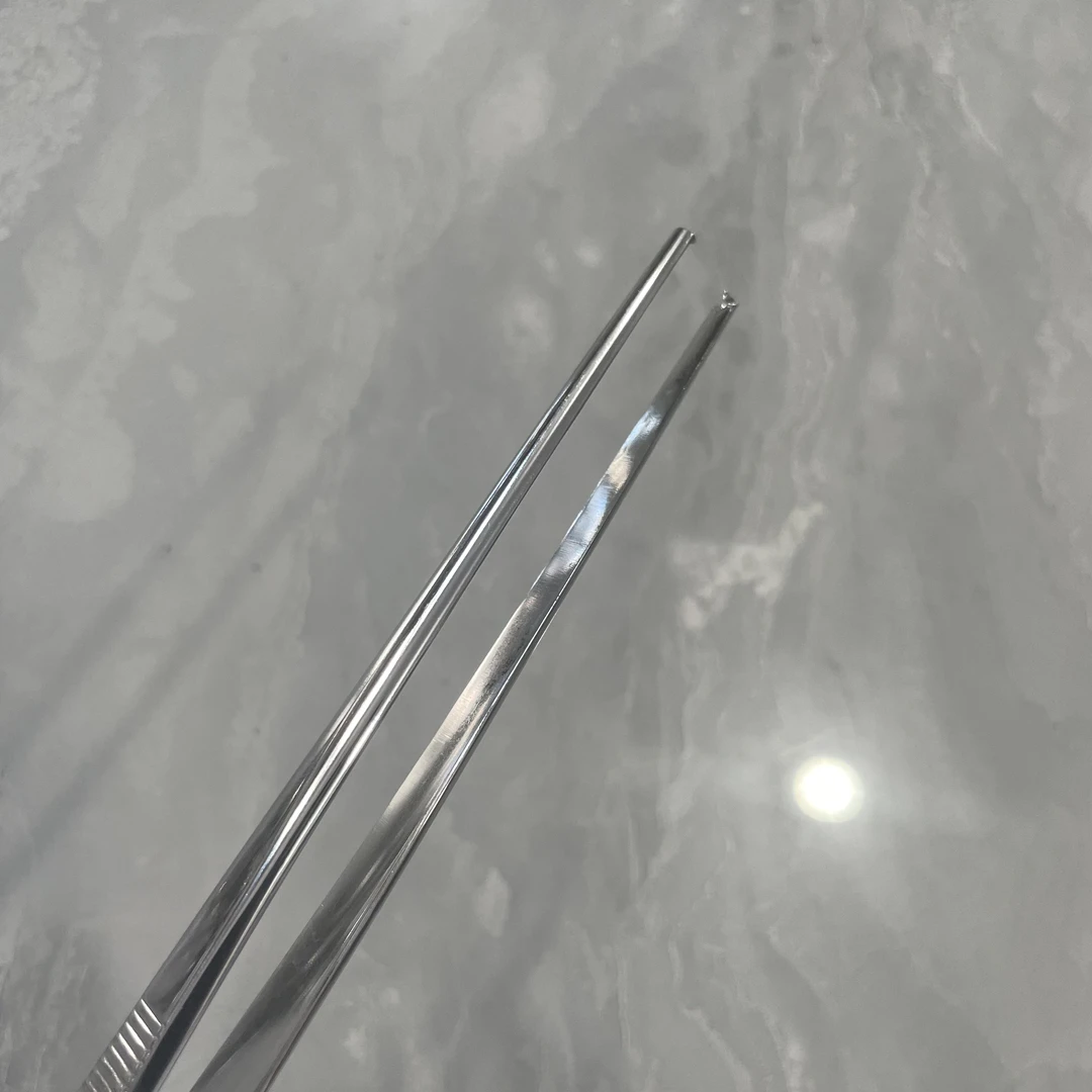 【611】—-有勾镊子