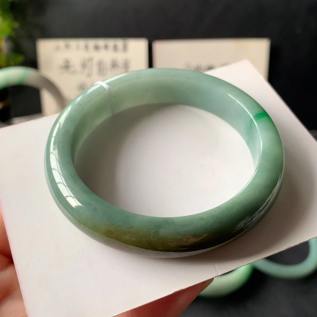 万***缘翡翠未镶嵌手镯51.6-11.5-7.9