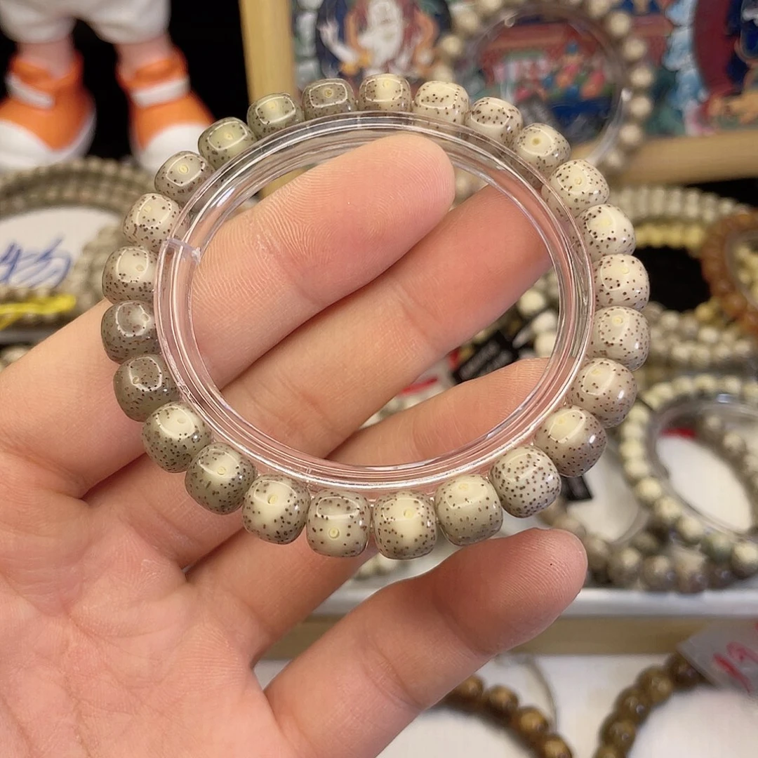 吊坠星月菩提7642