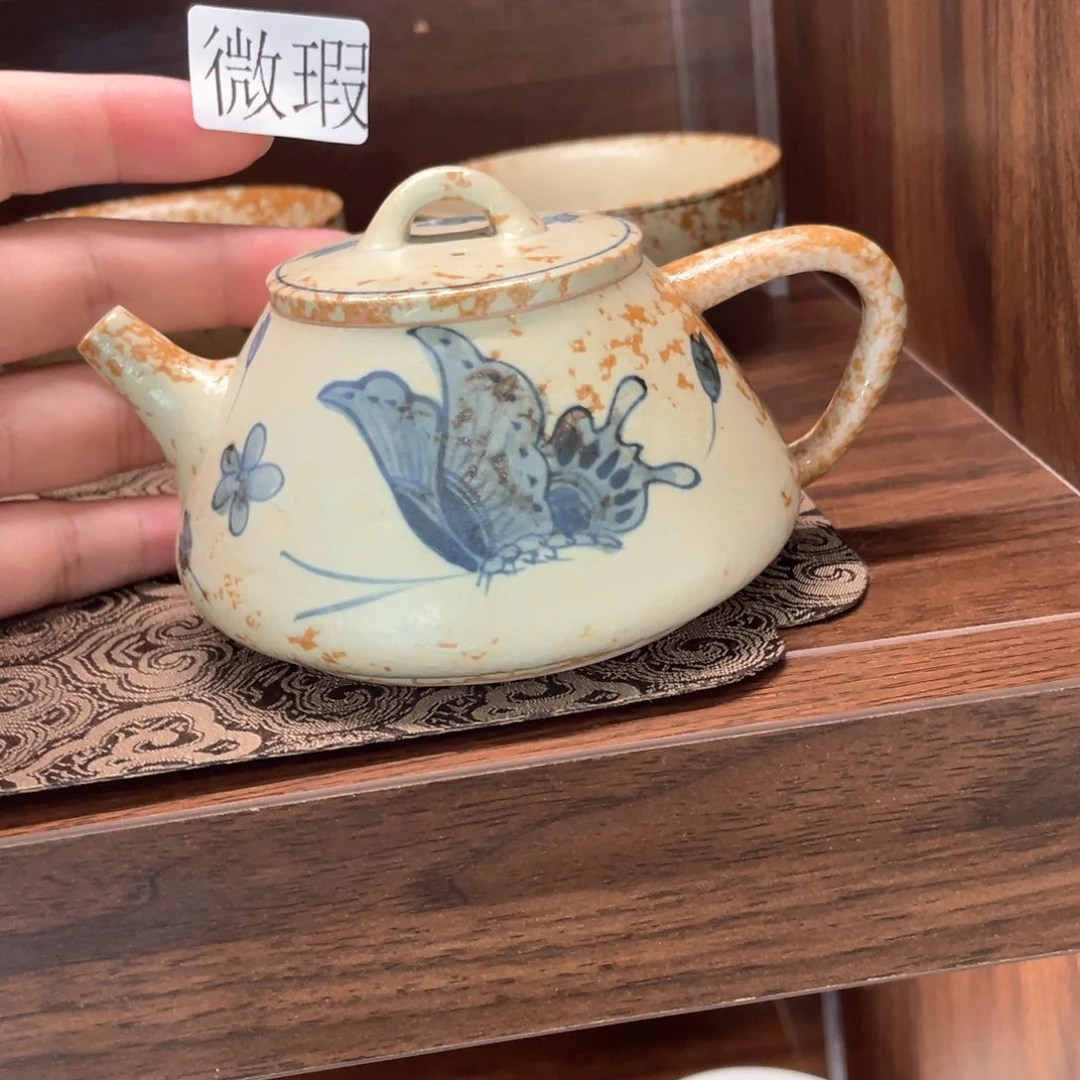 釉下手绘茶具微瑕