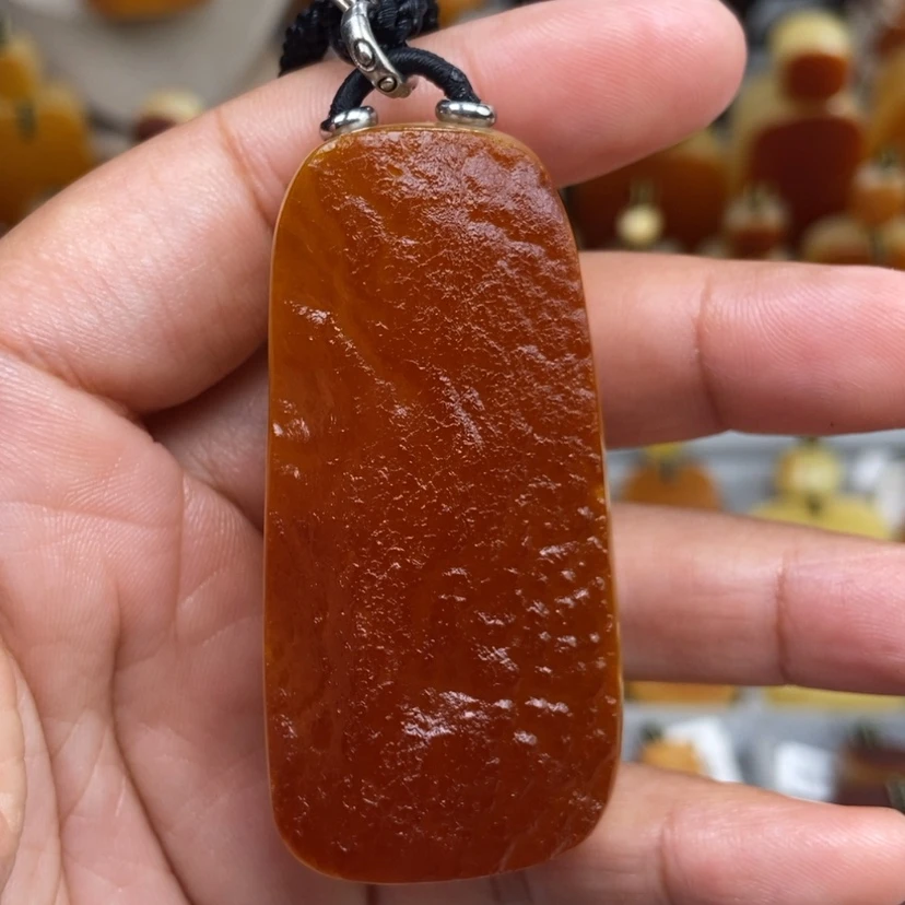 【闪购商品】琥珀颈饰未镶嵌