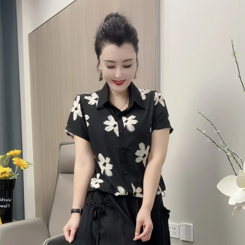 25607黑色常规中老年女装女装直筒型时尚见详情减龄小衫显瘦气质