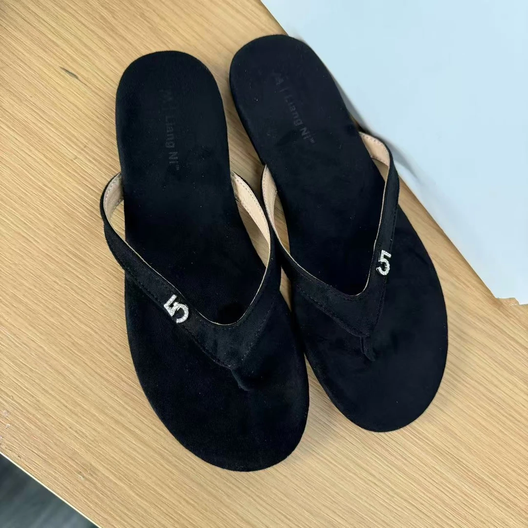 低跟人字拖女夏外穿新款皮带扣夹趾单鞋1905