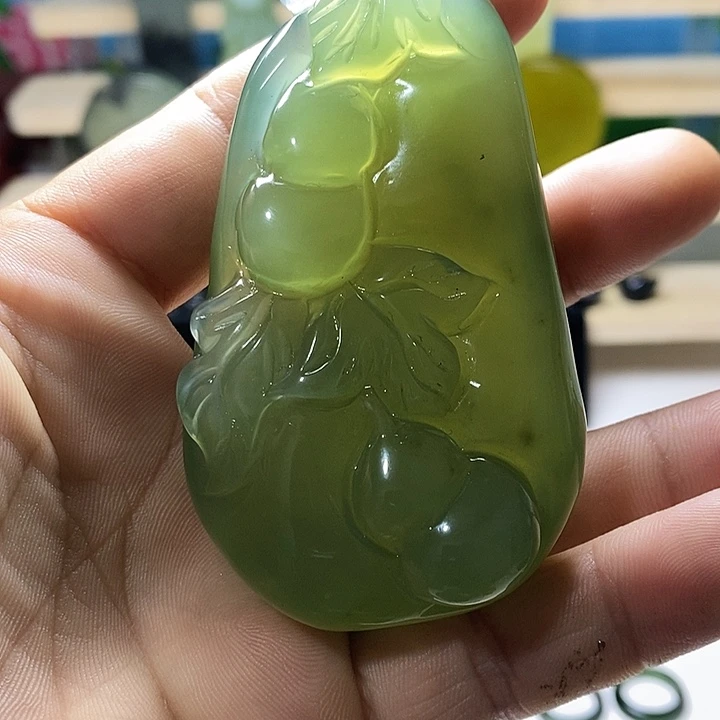 岫玉未镶嵌手把件