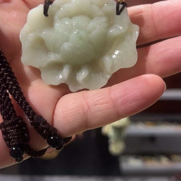 岫玉未镶嵌毛衣链