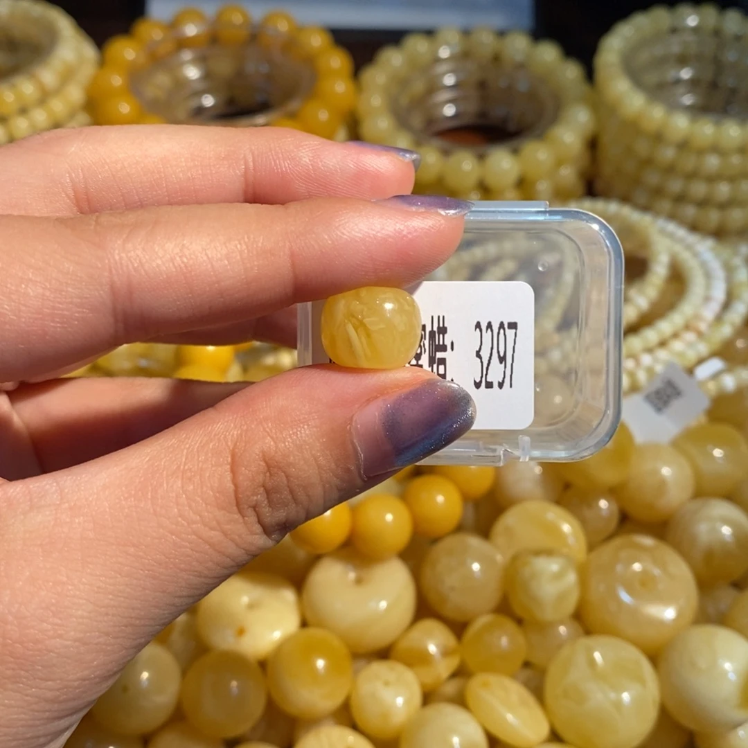 琥珀未镶嵌珠宝奇石3297
