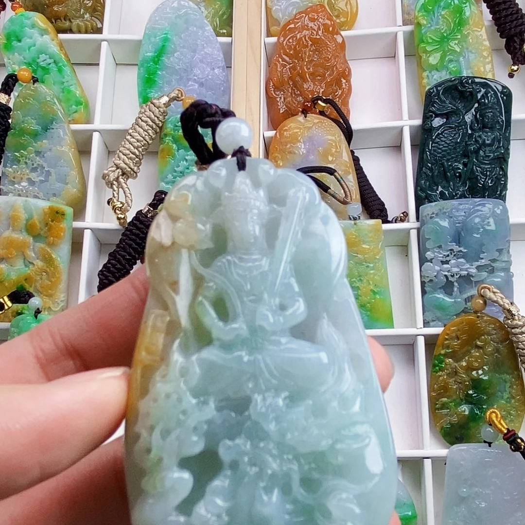 翡翠未镶嵌颈饰翡翠