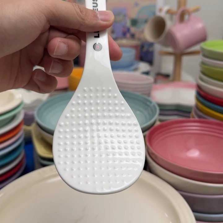 微瑕1个添米饭的铲子