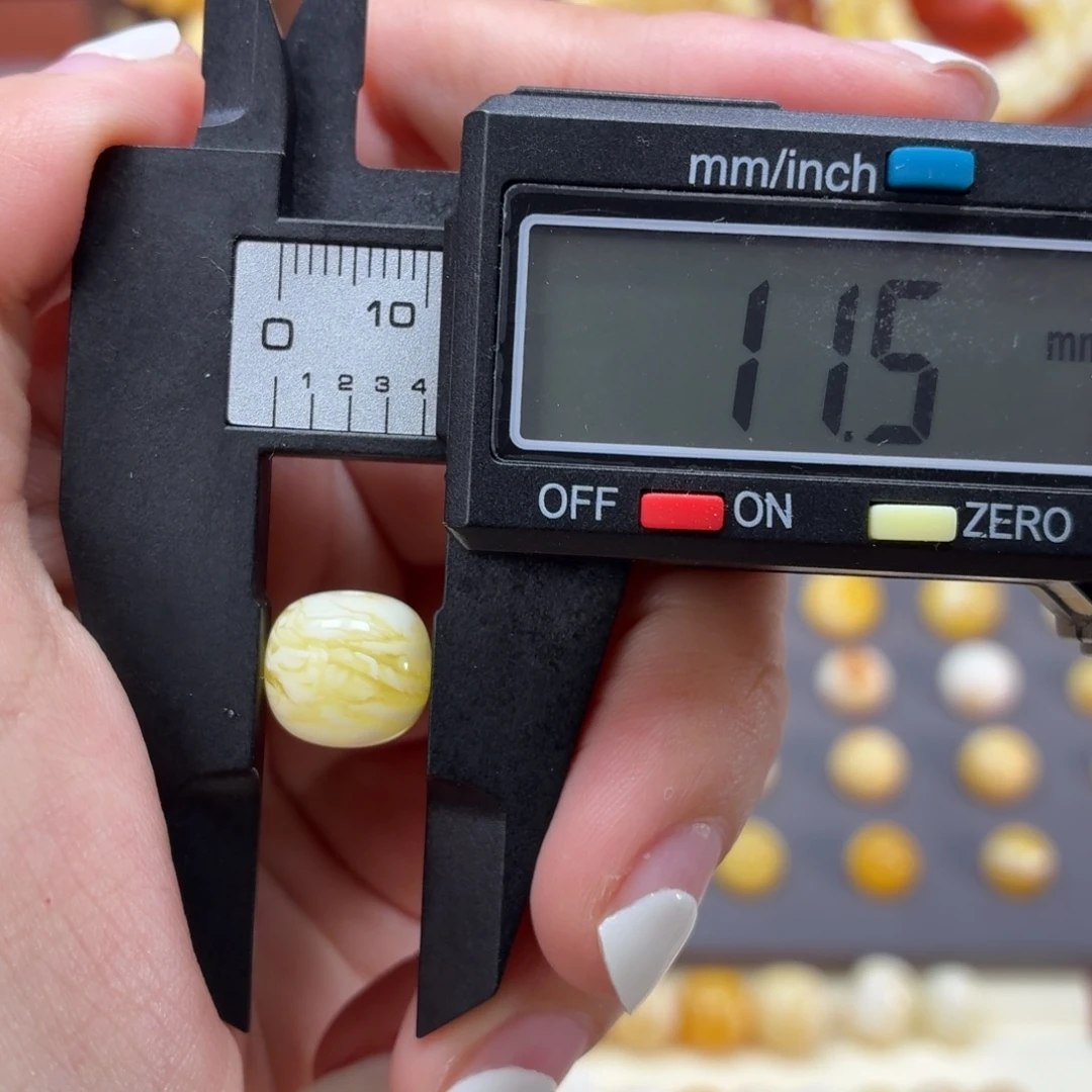 琥珀未镶嵌裸石乌料虎皮纹老型11.5mm