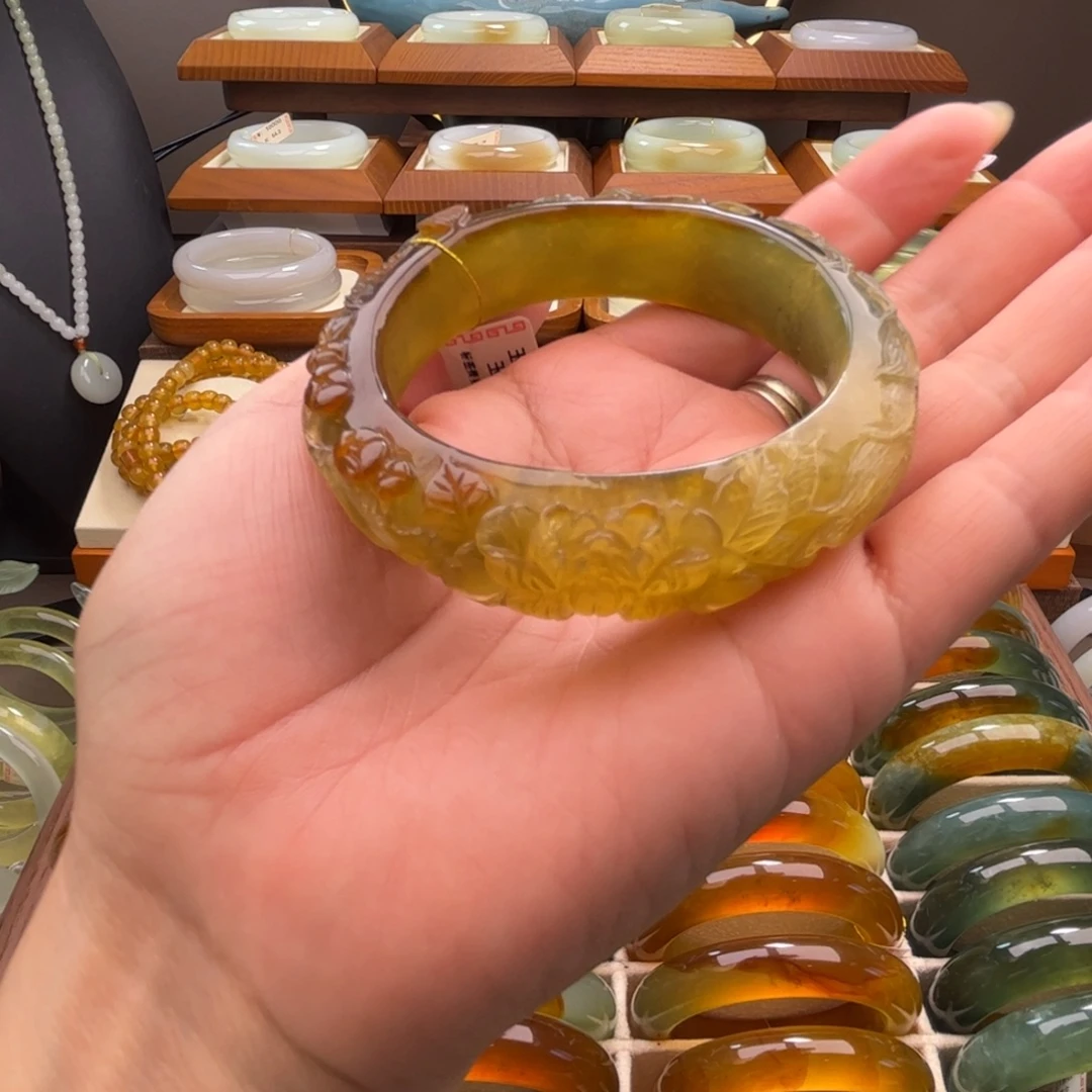 蛇纹石玉未镶嵌手镯58