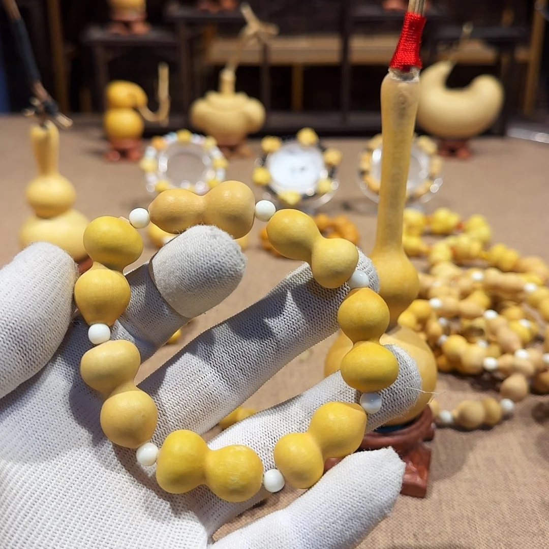 *****葫芦手把草里金手串我一把