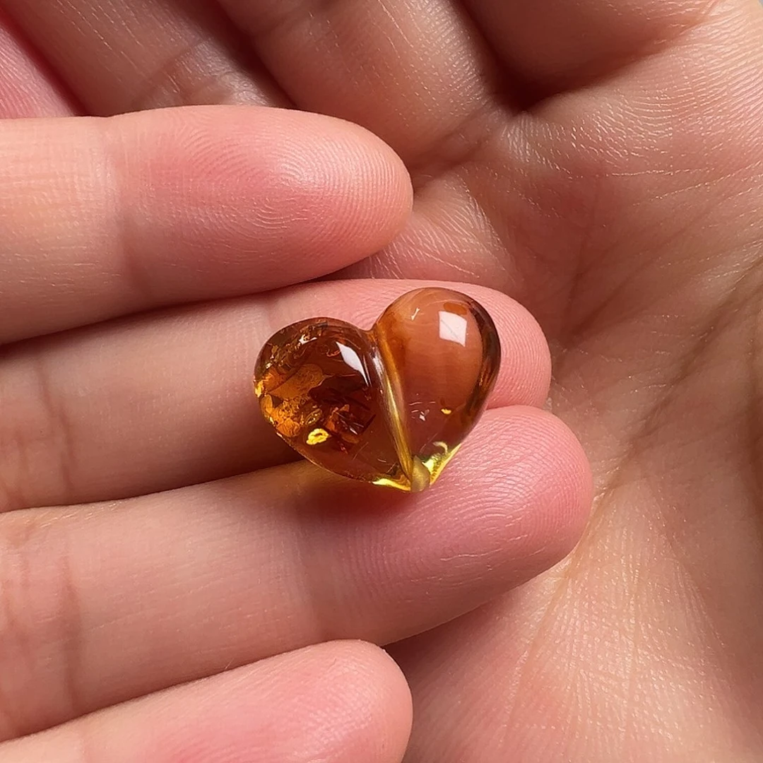 琥珀（花珀）颈饰未镶嵌屁桃（打孔不退换）