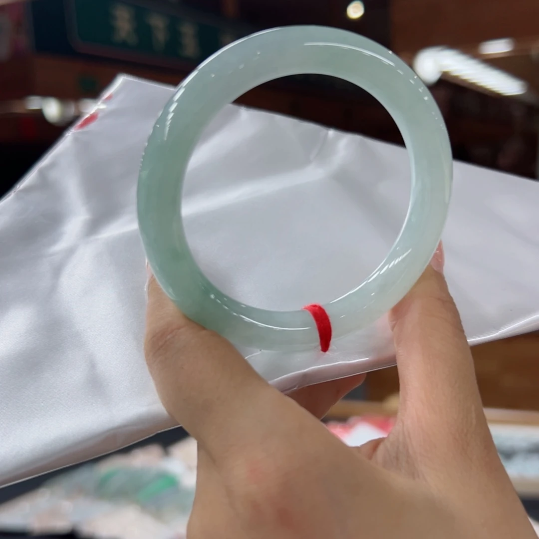 未镶嵌手镯翡翠翡翠