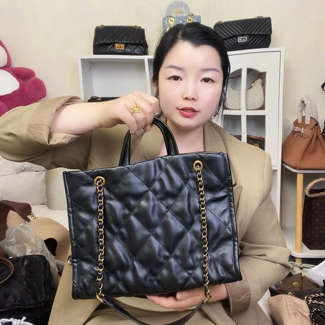 黄牛剖层皮革绵羊皮（革）牛剖层皮革羊皮（革）黄牛皮（革）PU