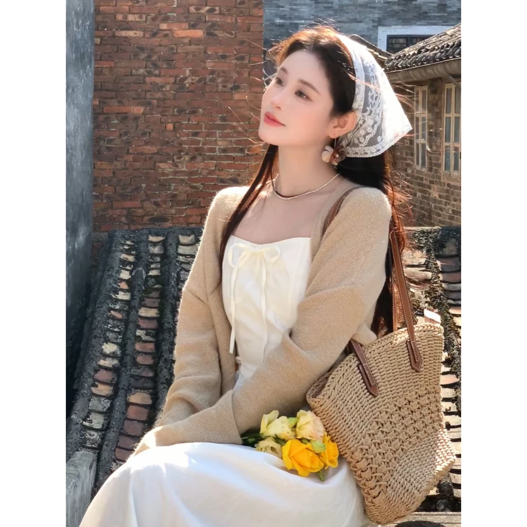 鹿向南【栀子花香】杏色吊带连衣裙红色开衫套装2025春两件套L52818