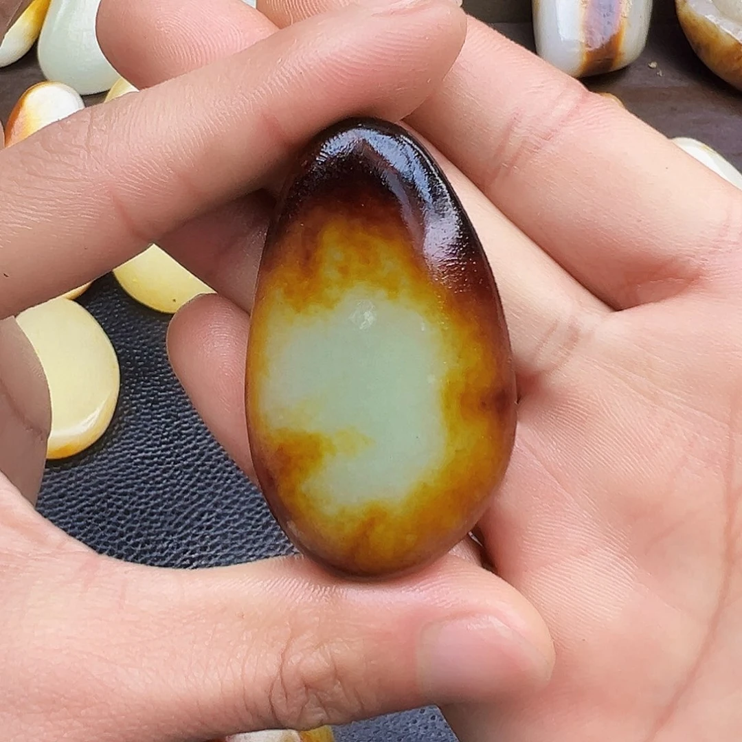 和田玉挂件未镶嵌