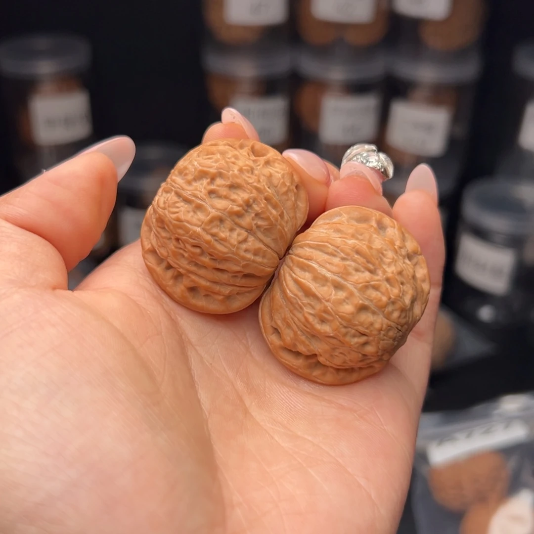 文玩核桃吊坠1*铁锤