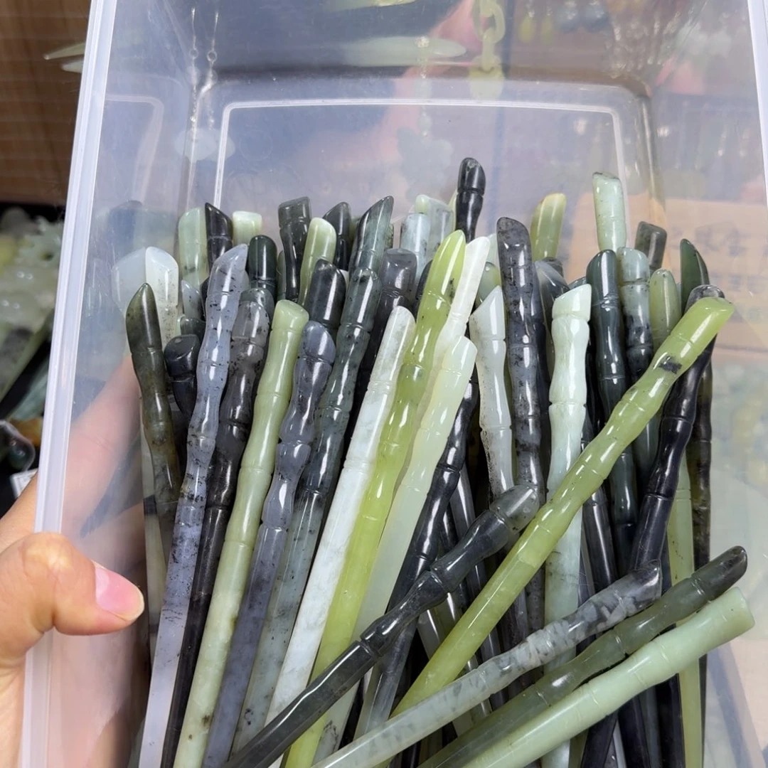 蛇纹石玉未镶嵌发饰一支