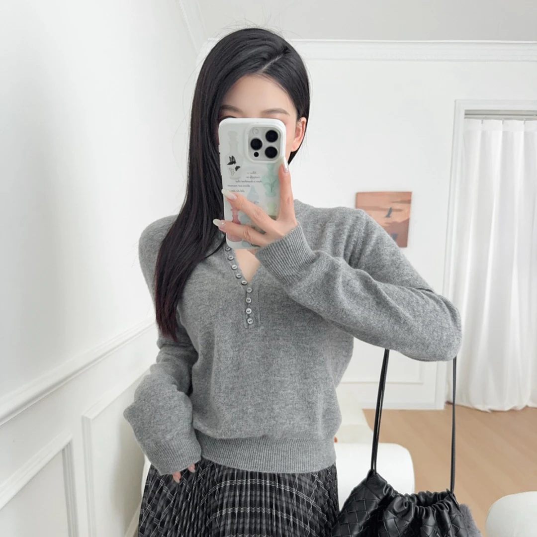 100%羊毛文淇同款秋冬新款V字领绒衫打底衫纯色羊毛衫针织衫毛衣