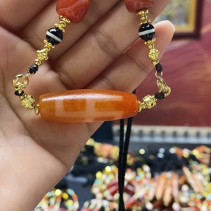 玛瑙/玉髓合金颈饰