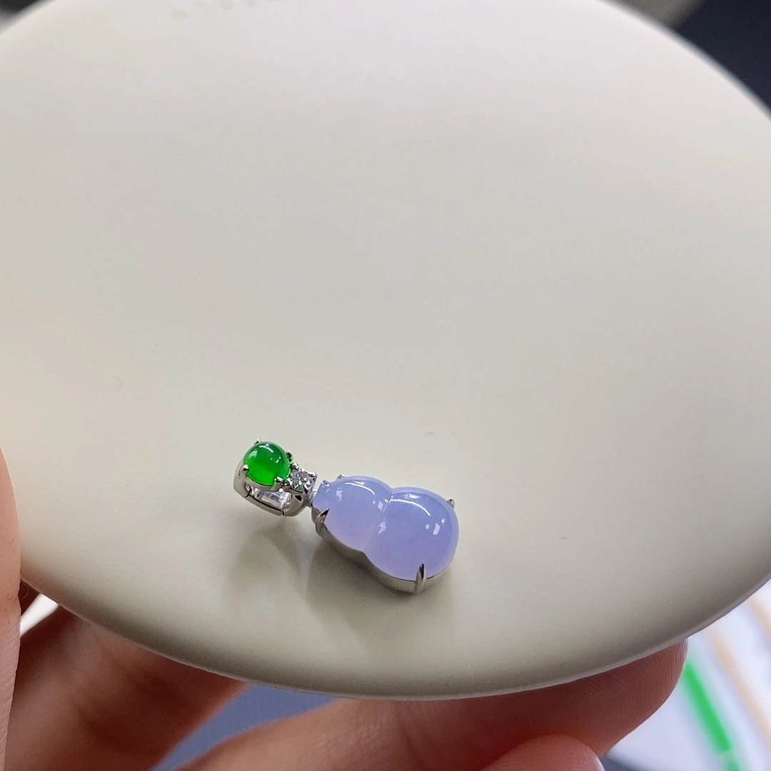 翡翠挂件18K金镶嵌筱*葫芦提溜买断价