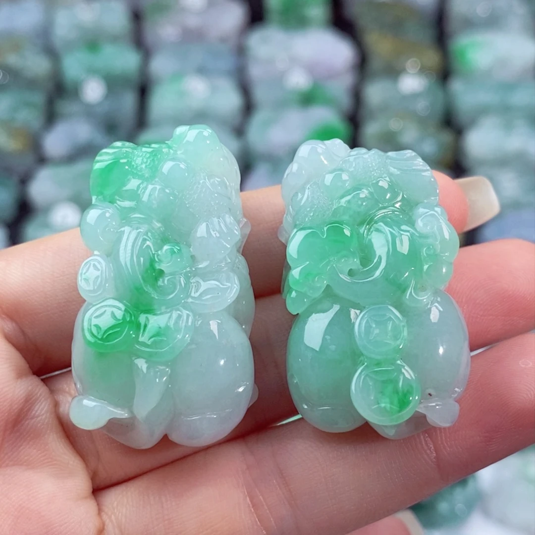 颈饰未镶嵌翡翠妃*天然